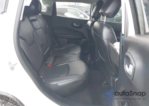 2019 Jeep Compass Altitude 4X4 z USA, uszkodzony, nr VIN 3C4NJDBB7KT648594